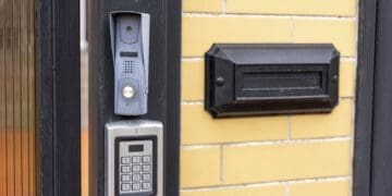 Smart Locks vs Access Control: Which is Better for Your Needs?